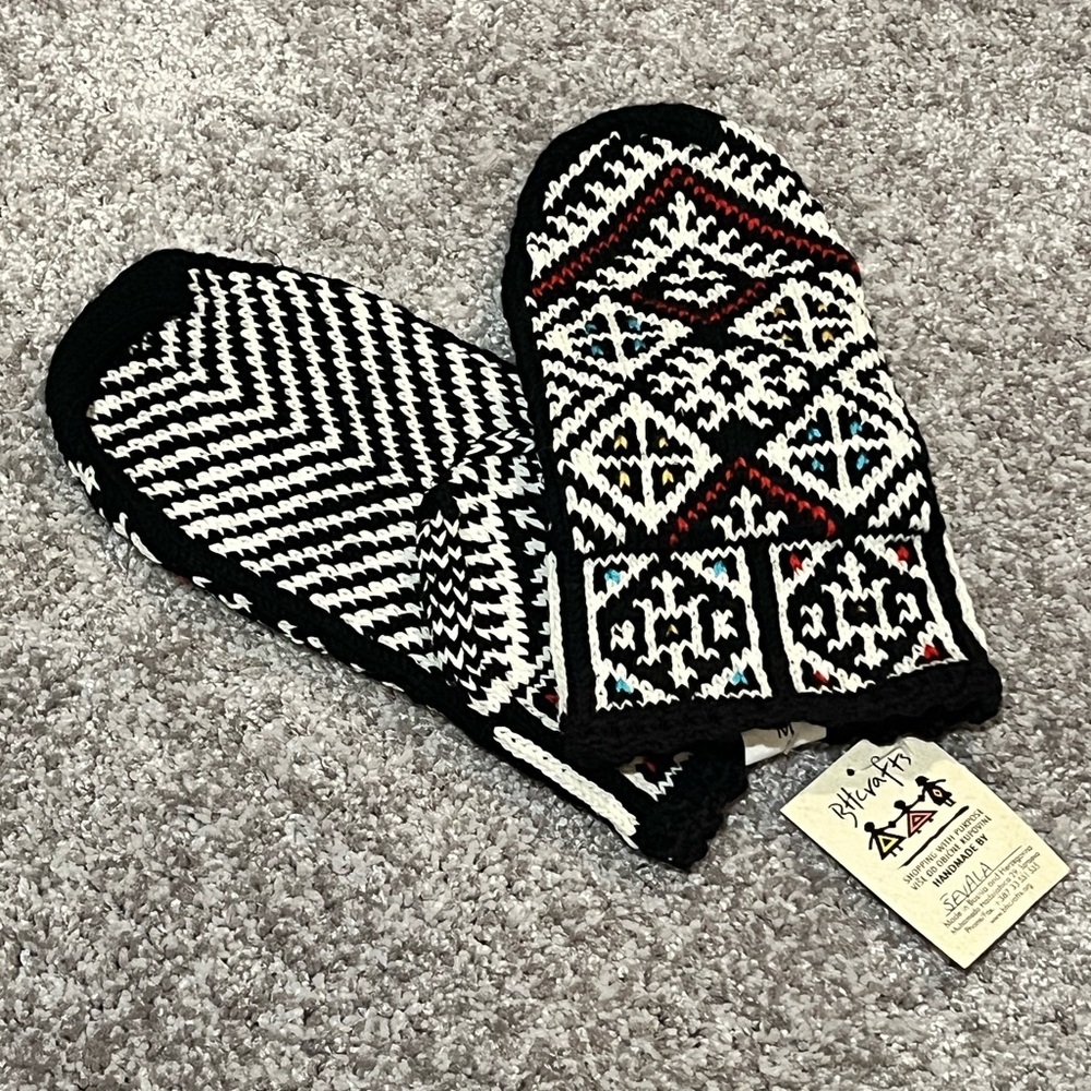 BH CRAFTS Slipper Socks that travel the globe - Buy with Purpose - Picture 1 of 8